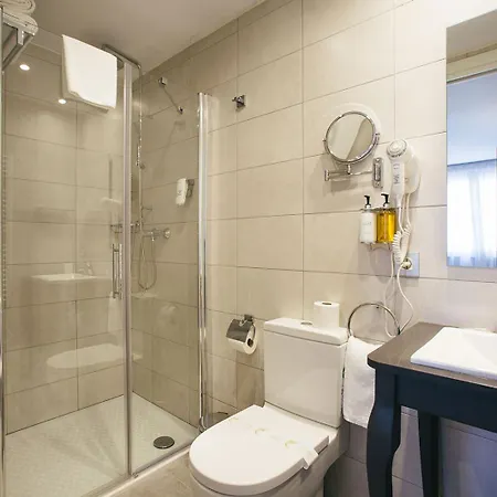 Legazpi Doce & בית הארחה