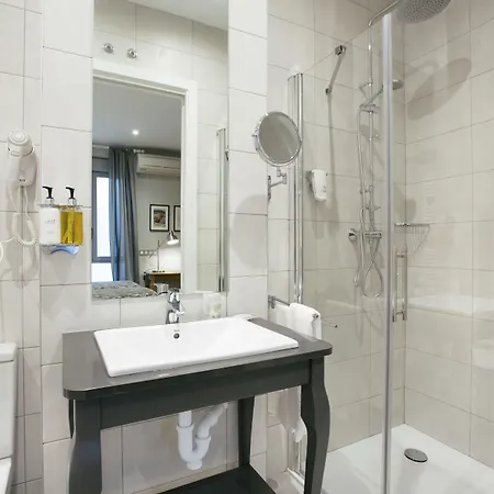 게스트하우스 Legazpi Doce & 4*