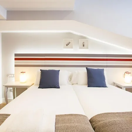 Guest house Legazpi Doce & 4*
