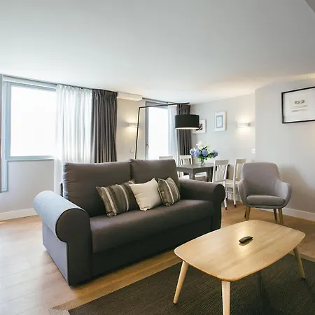 Legazpi Doce & Gasthuis 4*