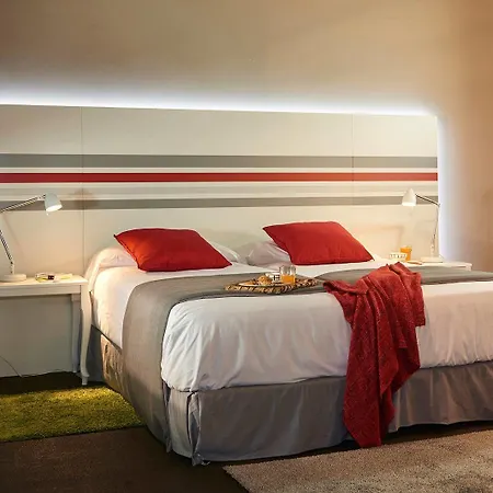 Legazpi Doce & Gasthuis 4*