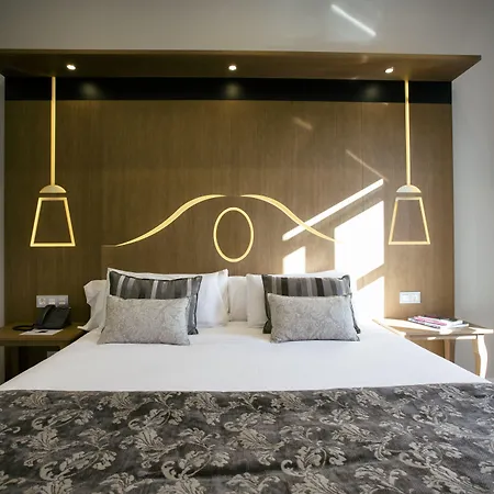 Legazpi Doce & Gasthuis 4*