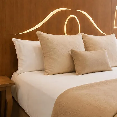 Legazpi Doce & 4* San Sebastián