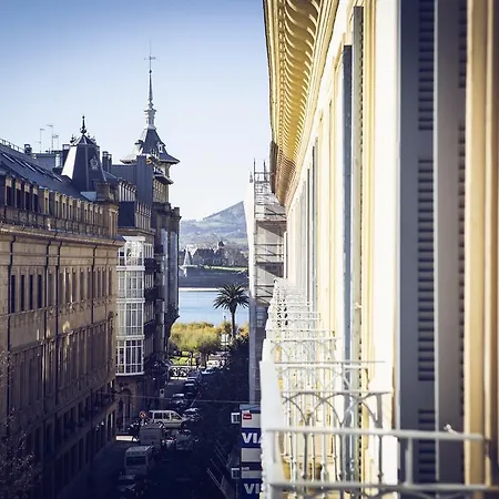 Gasthuis Legazpi Doce & 4*