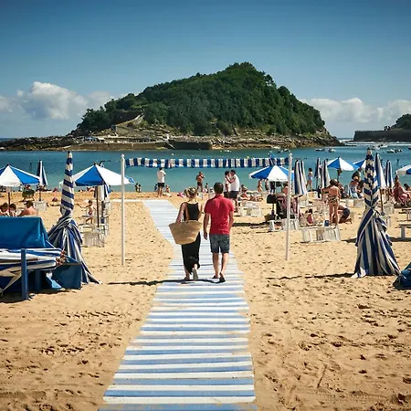 Legazpi Doce & Gasthuis 4*