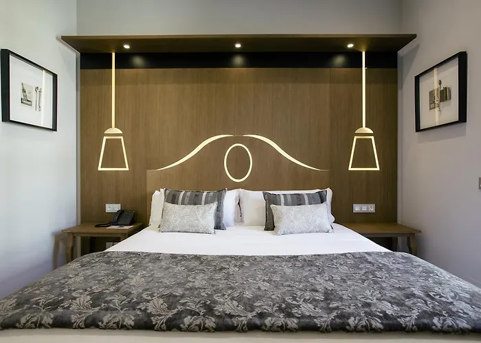 Legazpi Doce & 招待所 4*