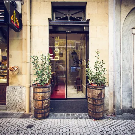 Legazpi Doce Rooms&suites 4* San Sebastián