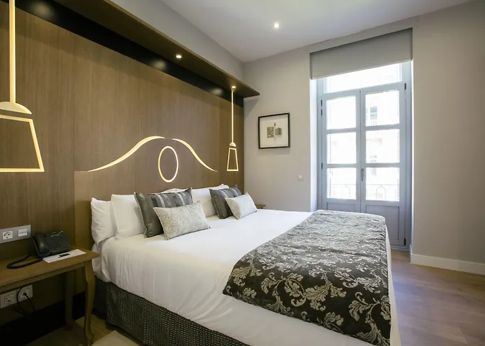 Legazpi Doce Rooms&suites 4* San Sebastián